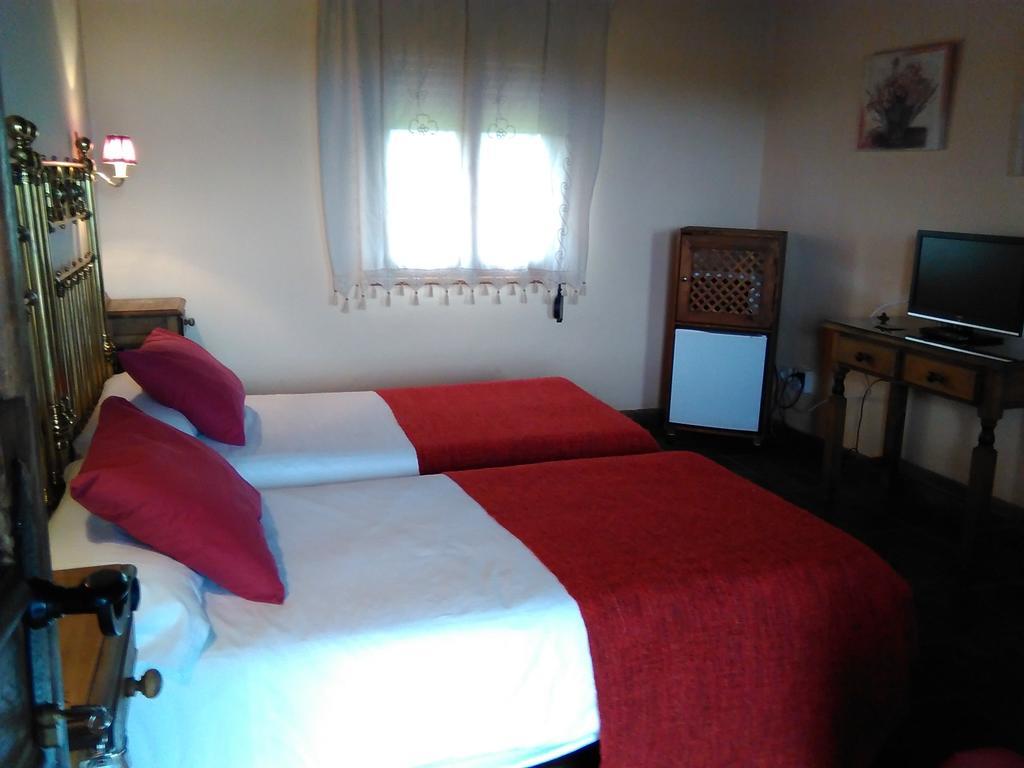 Hotel Los Rastrojos Aranda de Duero Εξωτερικό φωτογραφία