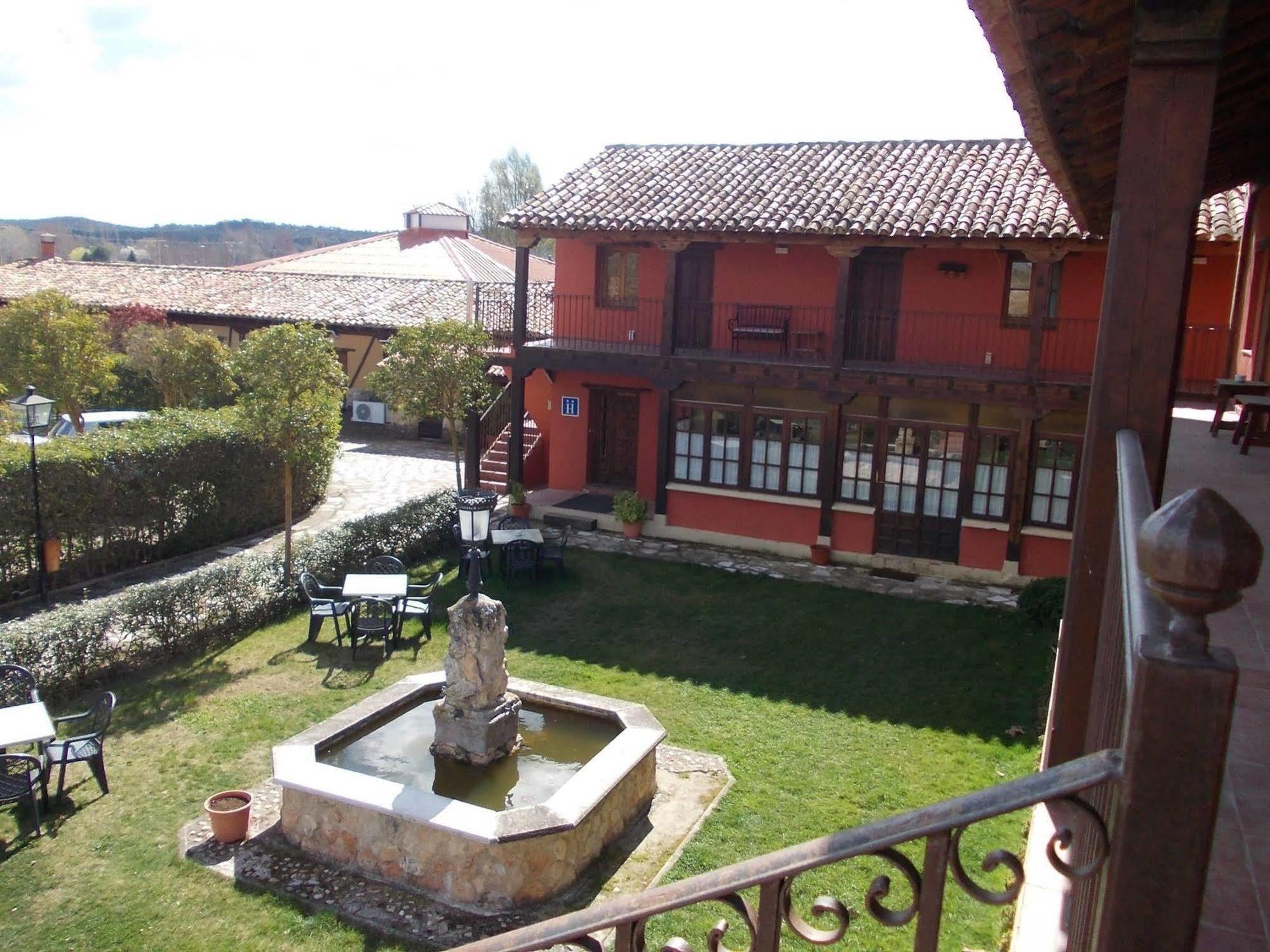 Hotel Los Rastrojos Aranda de Duero Εξωτερικό φωτογραφία